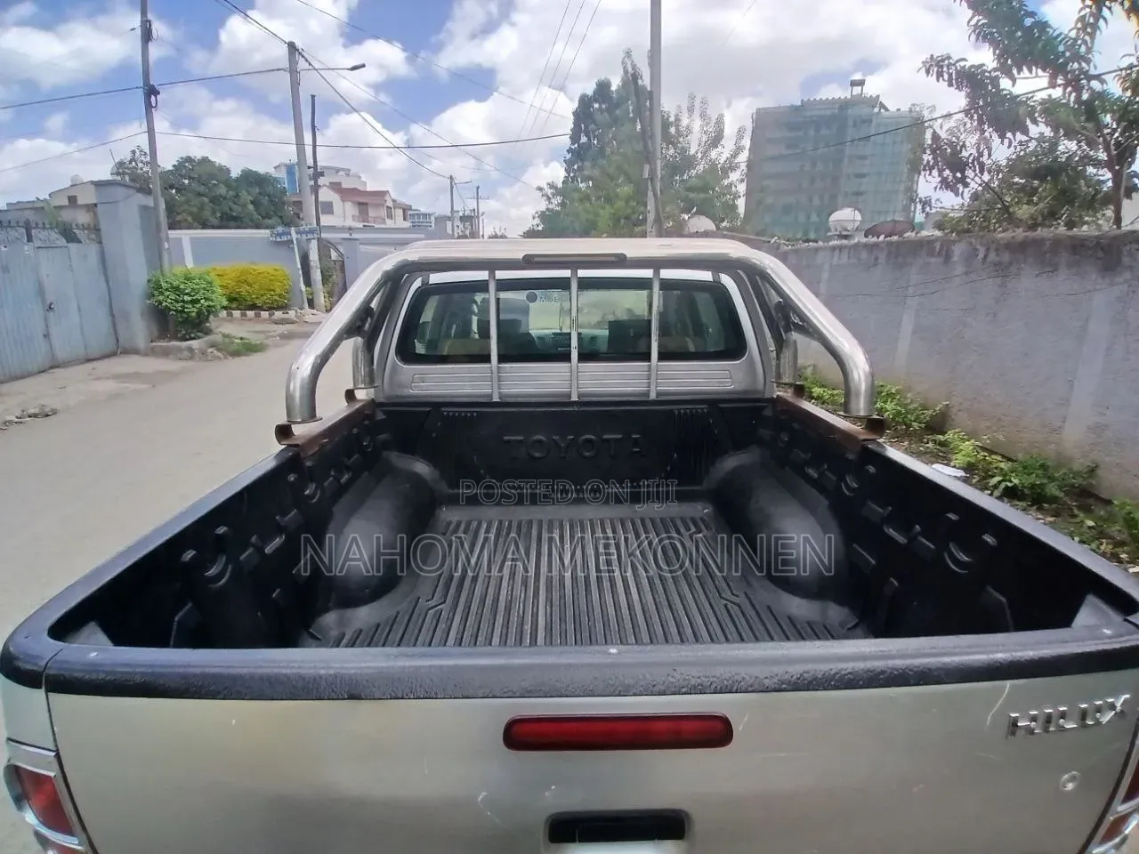 Toyota Hilux 2012 Silver