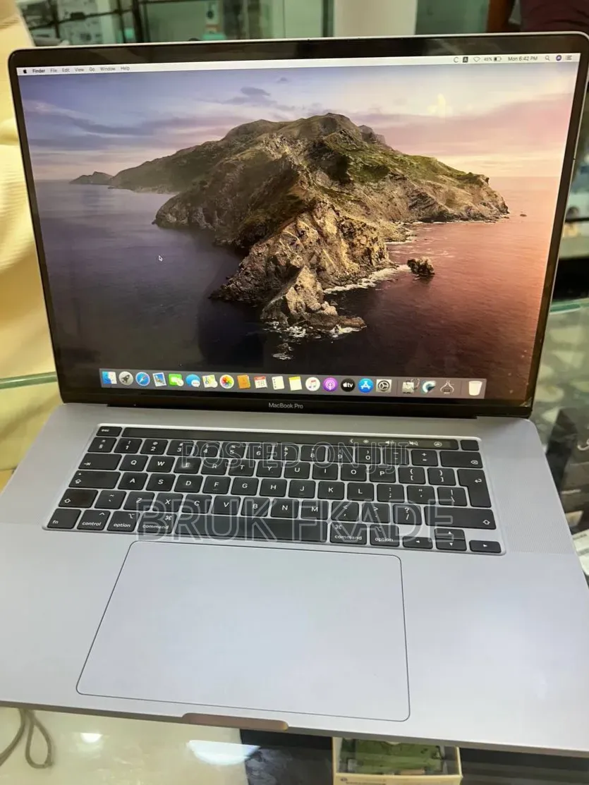New Laptop Apple MacBook Pro 2019 32GB Intel Core i9 SSD 2T