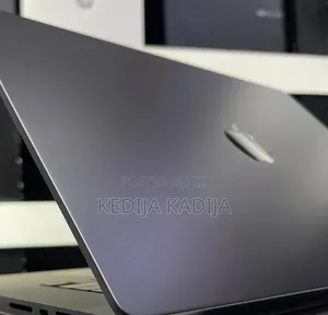 New Laptop Apple MacBook Pro 2019 36GB Intel Core Ultra 9 SSD 1T