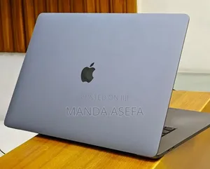 New Laptop Apple MacBook Pro 2019 16GB Intel Core i7 SSD 512GB
