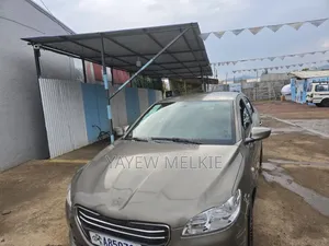 Peugeot 301 2015 Gray