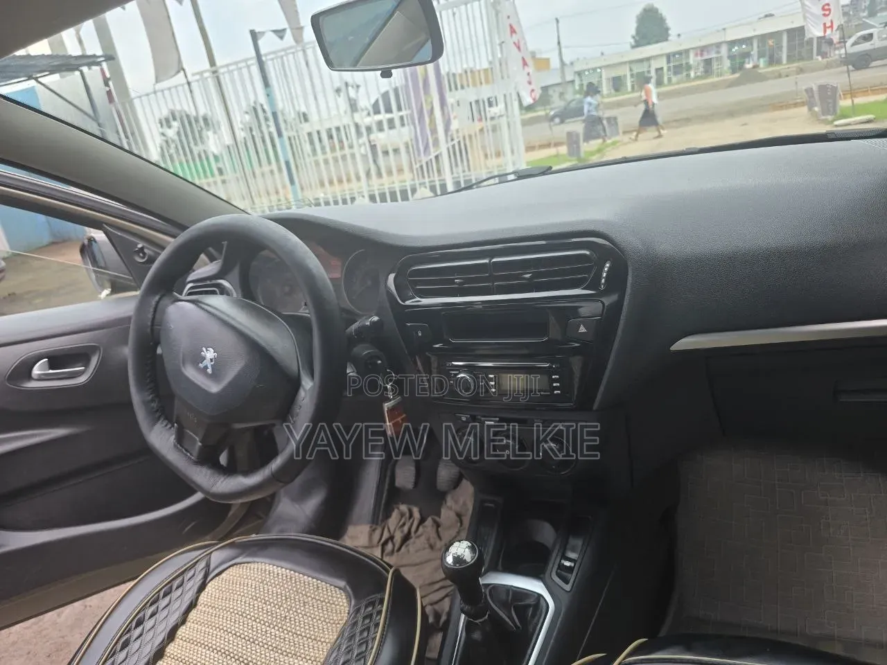 Peugeot 301 2015 Gray