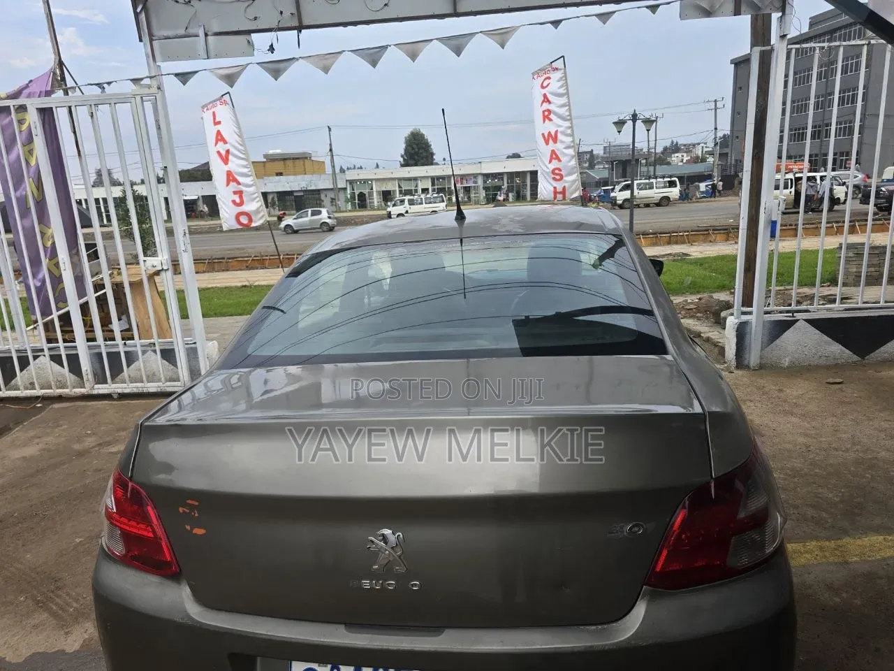 Peugeot 301 2015 Gray