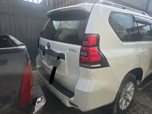 Toyota Land Cruiser Prado 2.8 2019 White