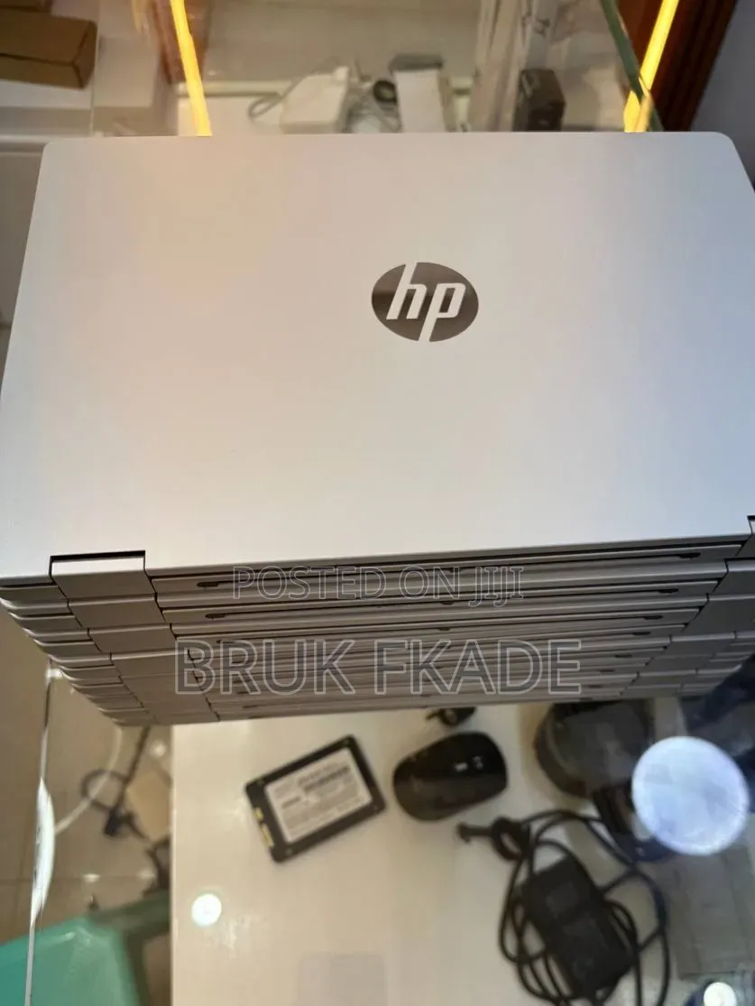 New Laptop HP OmniBook 5 14" 16GB Intel Core 7 SSD 512GB