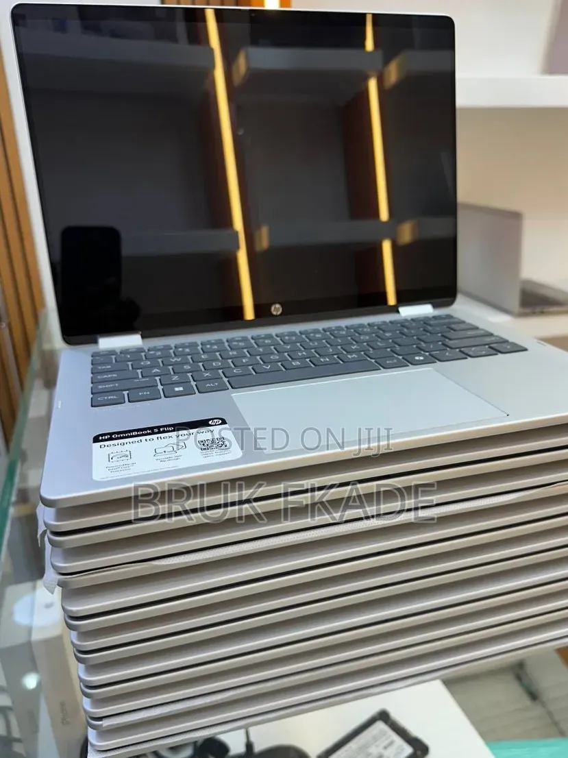 New Laptop HP OmniBook 5 14" 16GB Intel Core 7 SSD 512GB