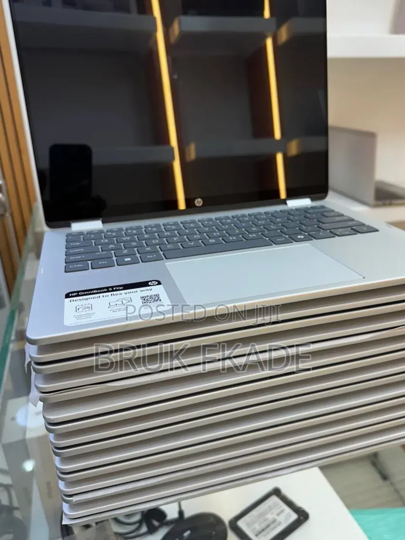 New Laptop HP OmniBook 5 14" 16GB Intel Core 7 SSD 512GB
