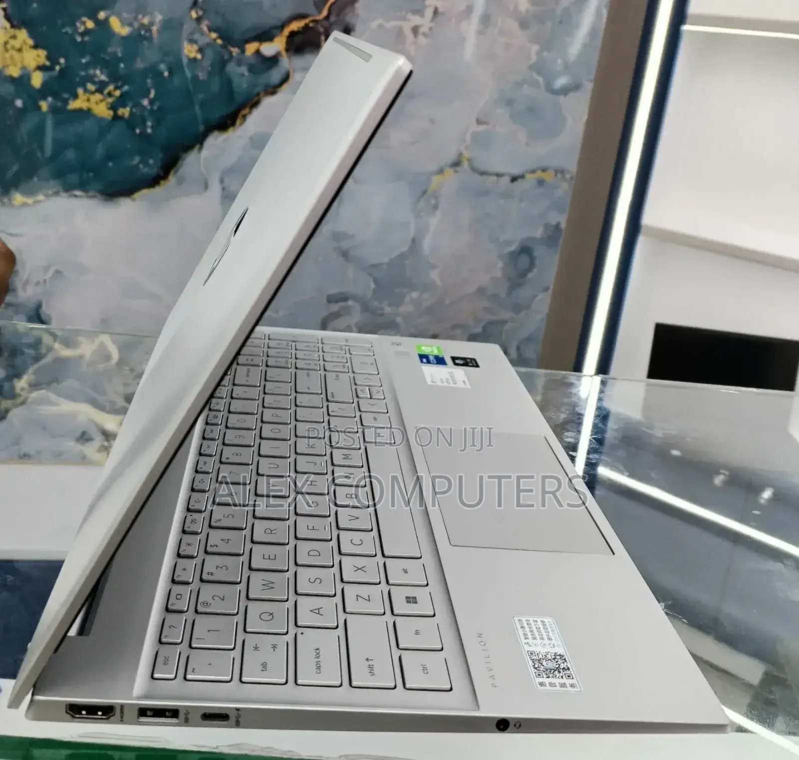 New Laptop HP Pavilion 15 16GB Intel Core i5 SSD 512GB
