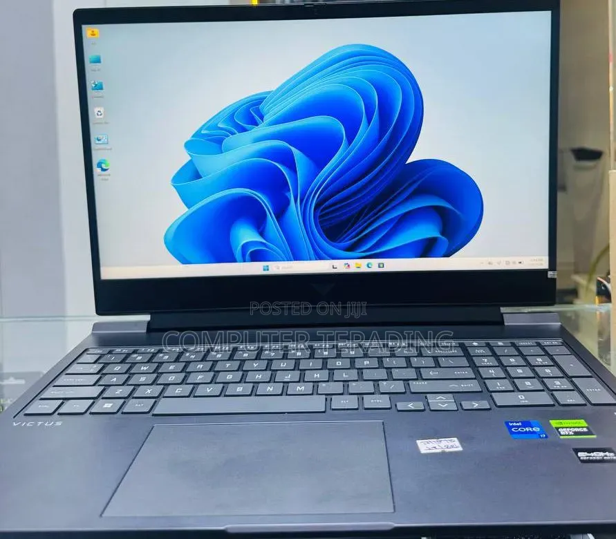 New Laptop HP Victus 16 16GB Intel Core i7 SSD 1T