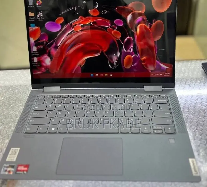 New Laptop Lenovo ThinkPad Yoga 16GB AMD Ryzen 7 SSD 512GB