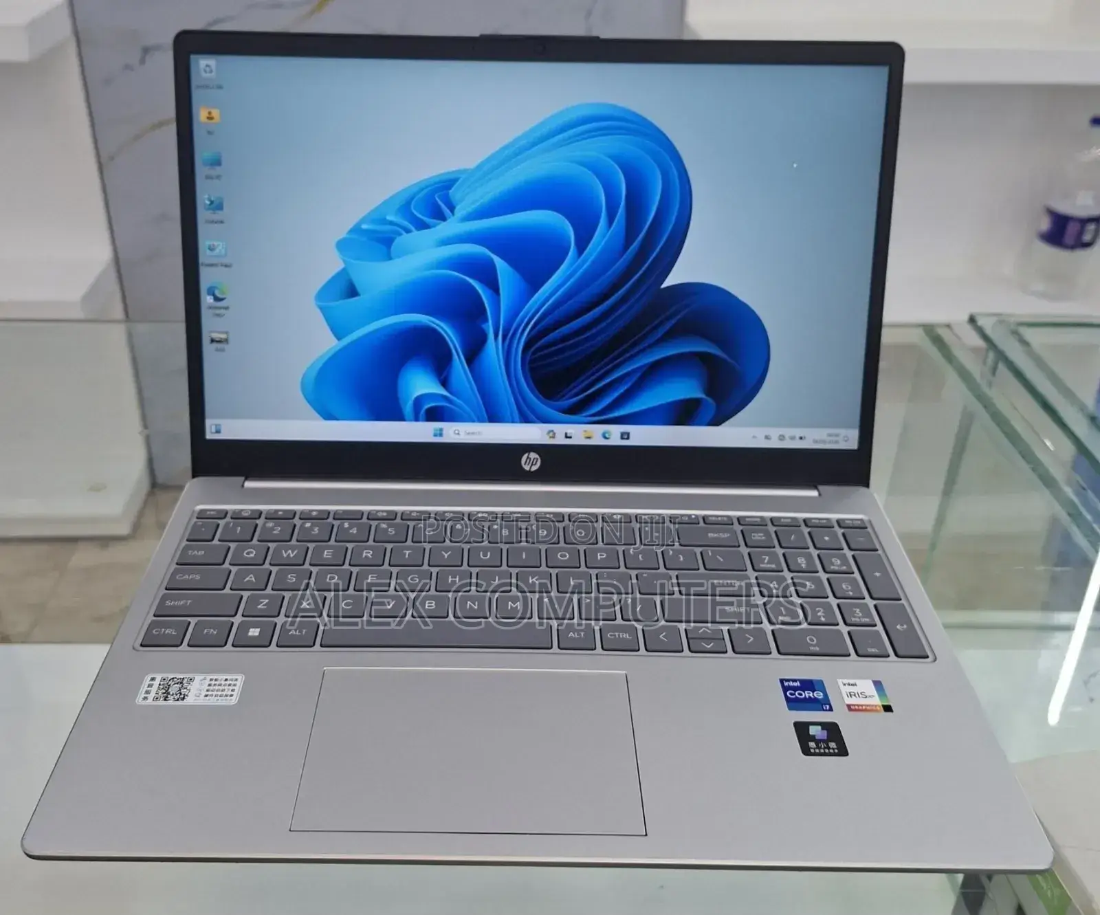 New Laptop HP Stream Notebook 16GB Intel Core i7 SSD 1T