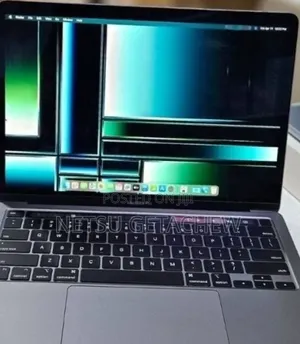 New Laptop Apple MacBook Pro 2022 M2 8GB Apple M2 SSD 256GB