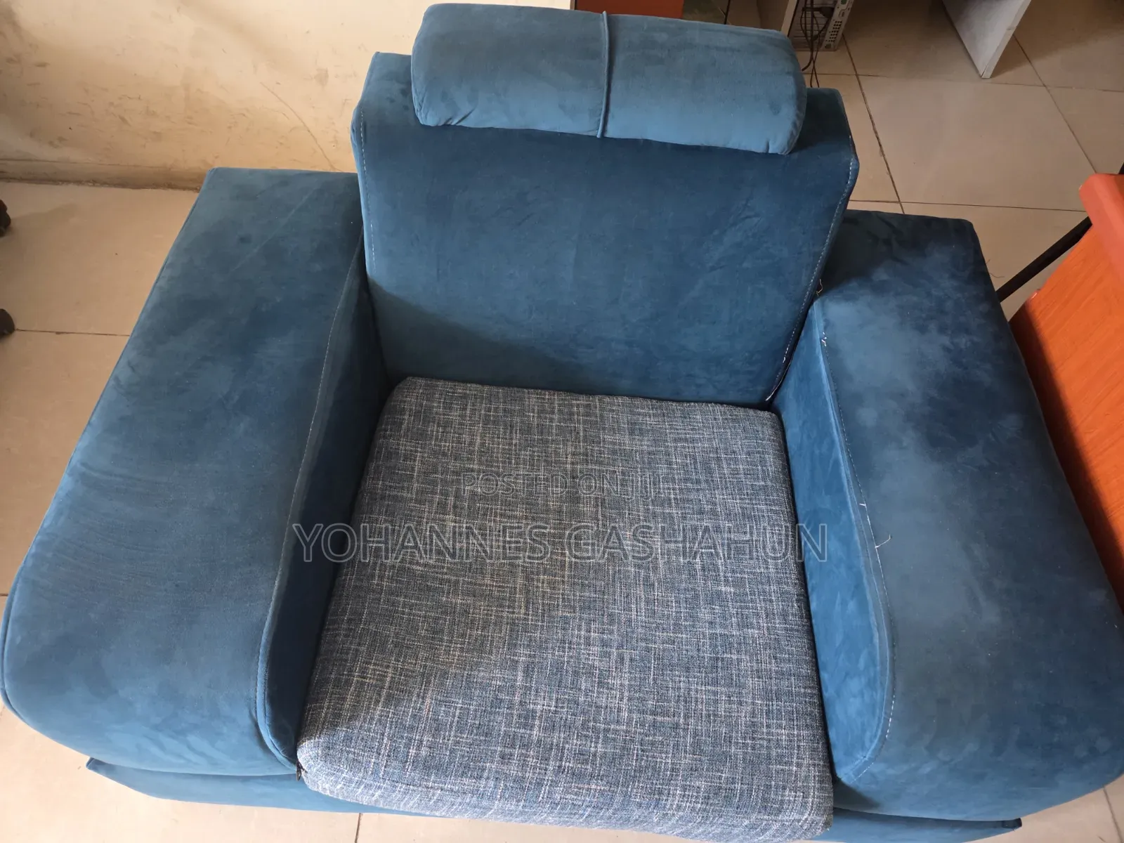 4 Sofa for Sale