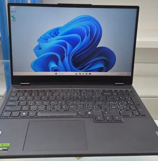 New Laptop Lenovo Legion 5 24GB Intel Core i7 SSD 1T