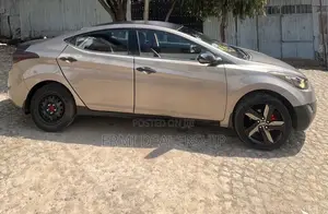 Hyundai Elantra 2012 Brown