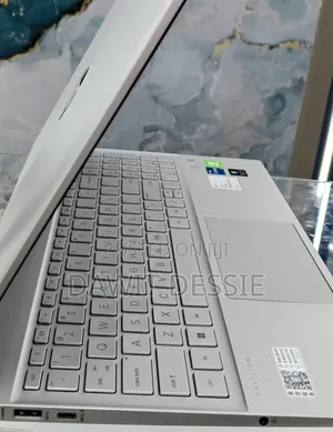 New Laptop HP 16GB Intel Core i5 SSD 512GB