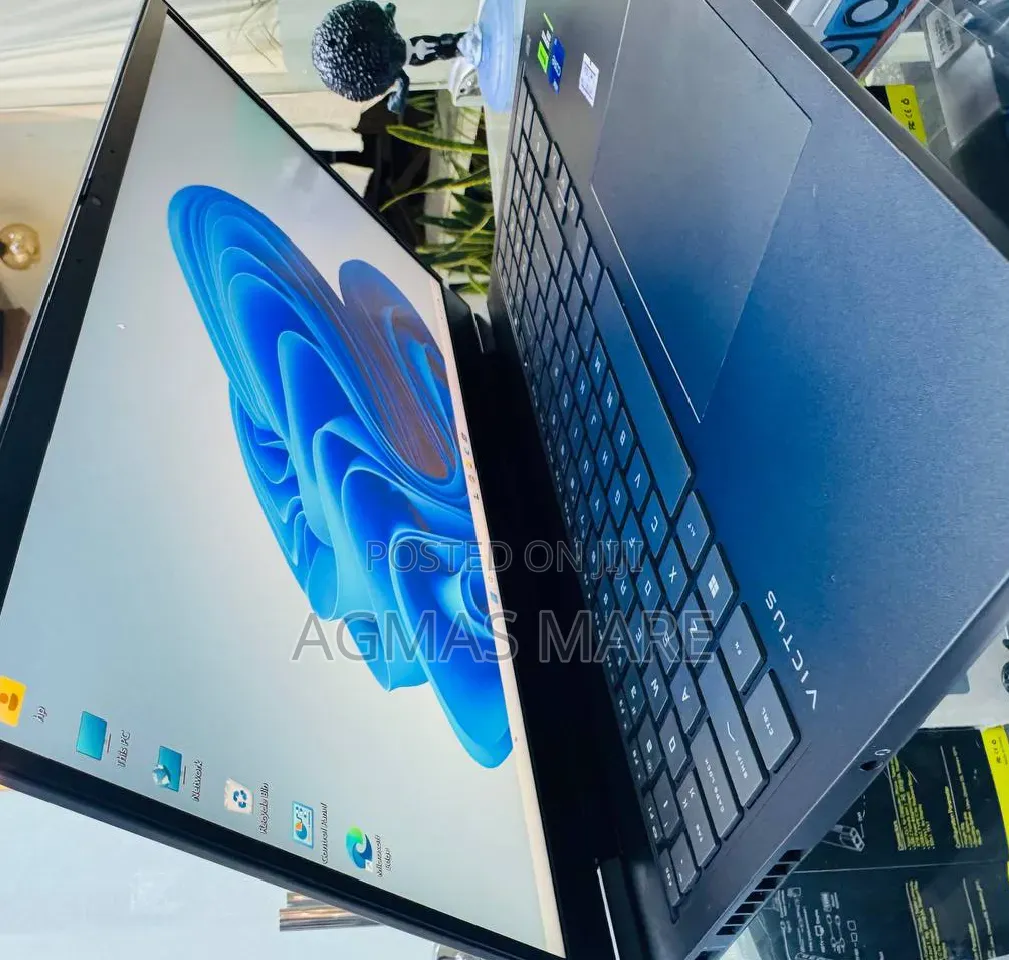 New Laptop HP Victus 16 16GB Intel Core i7 SSD 1T