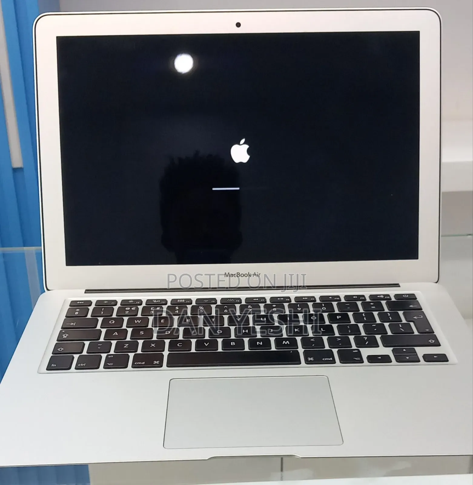 New Laptop Apple MacBook Air 2017 8GB Intel Core i5 SSD 128GB
