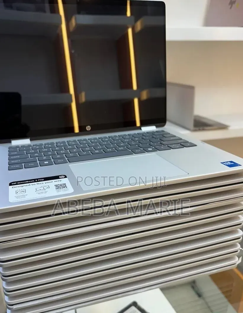 New Laptop HP OmniBook 5 14" 16GB Intel Core 5 SSD 512GB