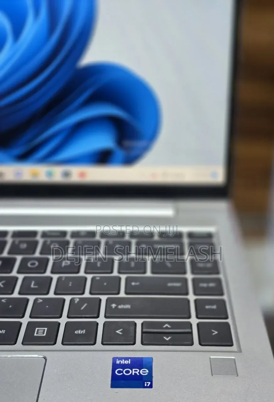 New Laptop HP EliteBook 640 G9 16GB Intel Core i7 SSD 512GB
