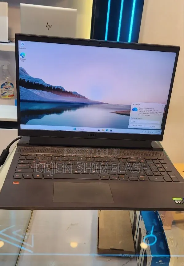 New Laptop Dell G15 5511 16GB Intel Core i7 SSD 512GB