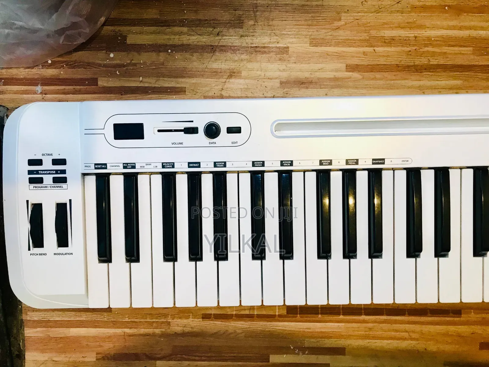 Carbon 49 Midi Keyboard