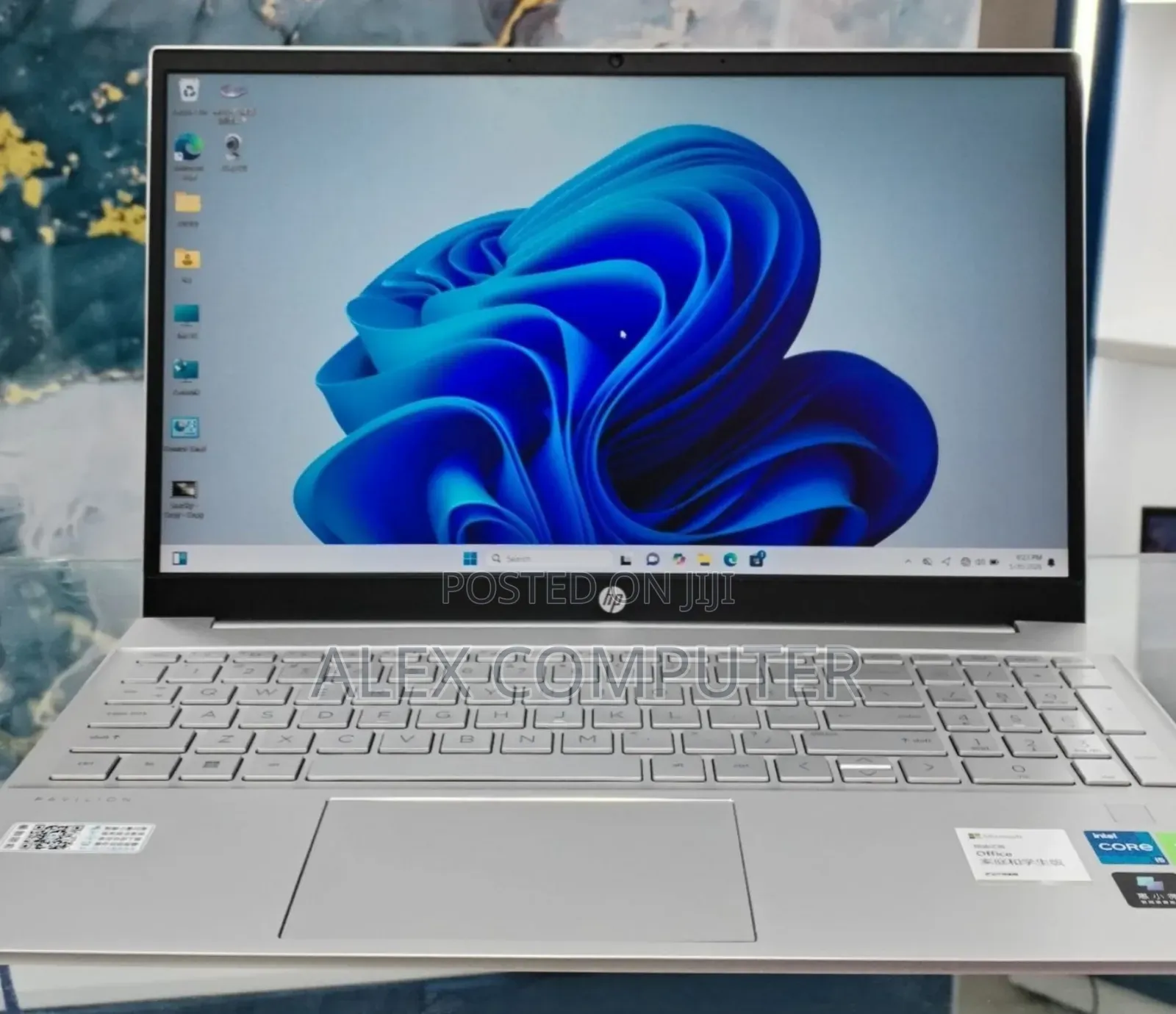 New Laptop HP Pavilion 15 16GB Intel Core i5 SSD 512GB