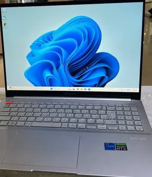 New Laptop Asus VivoBook 15 X505BA 16GB Intel Core i5 SSD 512GB
