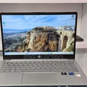 New Laptop HP Stream Notebook 16GB Intel Core i7 SSD 512GB