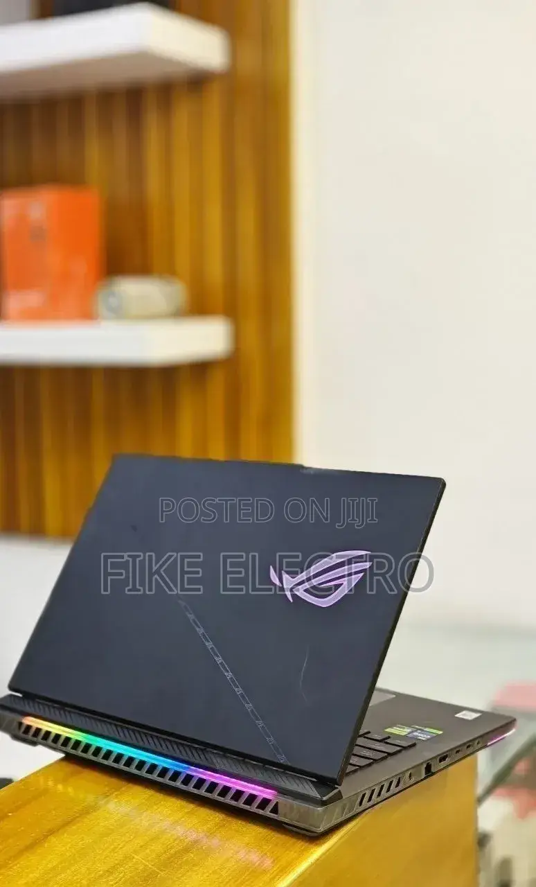 New Laptop Asus ROG Strix G15 16GB Intel Core i9 SSD 1T