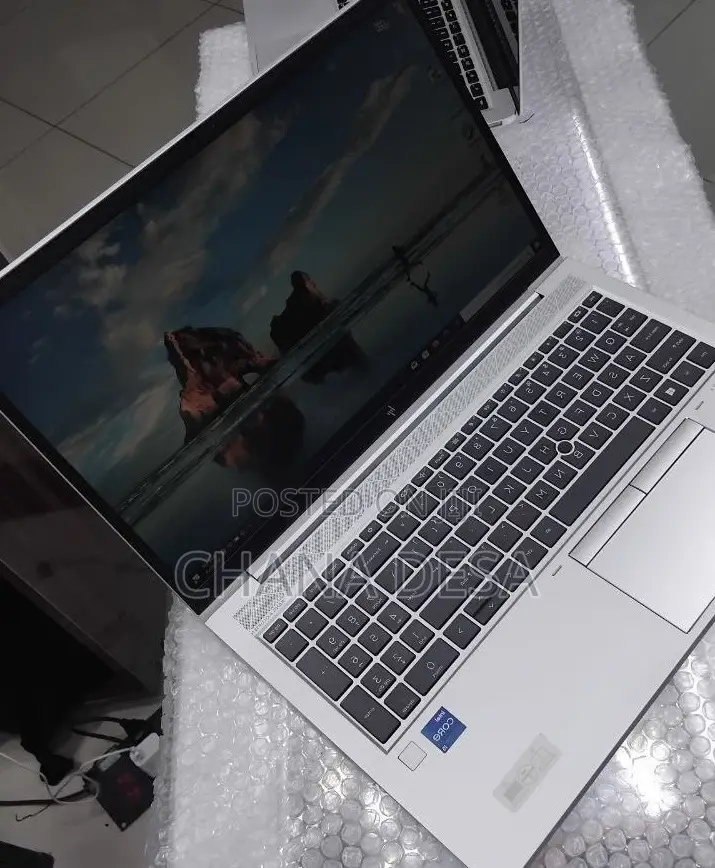 New Laptop HP EliteBook 850 G8 16GB Intel Core i5 SSD 512GB