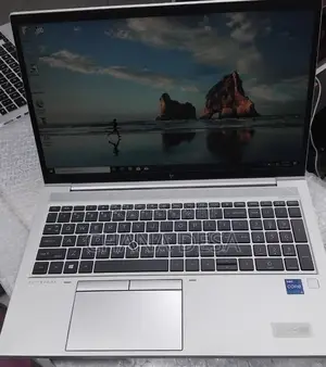 New Laptop HP EliteBook 850 G8 16GB Intel Core i5 SSD 512GB