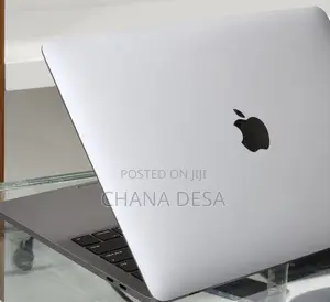 New Laptop Apple MacBook Pro 2019 16GB Intel Core i7 SSD 256GB