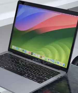 New Laptop Apple MacBook Pro 2019 16GB Intel Core i7 SSD 256GB
