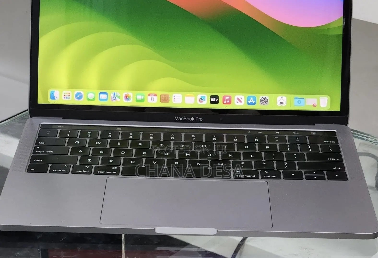 New Laptop Apple MacBook Pro 2019 16GB Intel Core i7 SSD 256GB