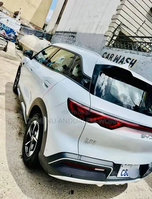 BYD Yuan Up 2025 Blue