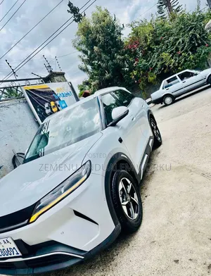BYD Yuan Up 2025 Blue