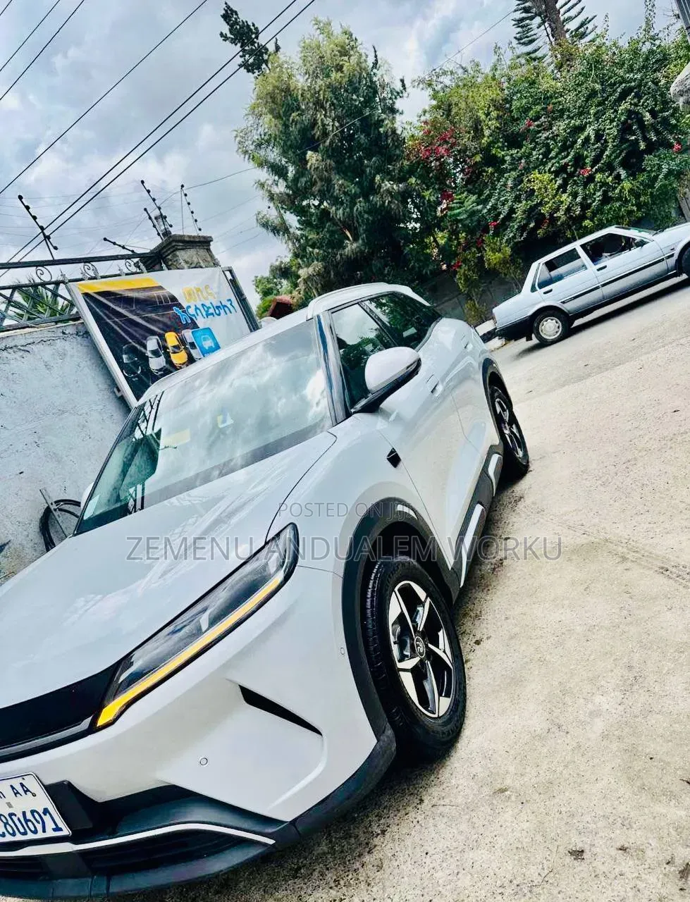 BYD Yuan Up 2025 Blue
