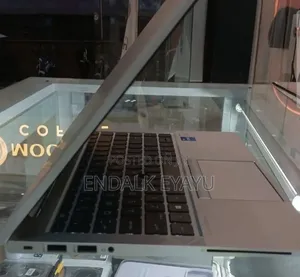 New Laptop HP EliteBook 840 G8 16GB Intel Core i7 SSD 512GB
