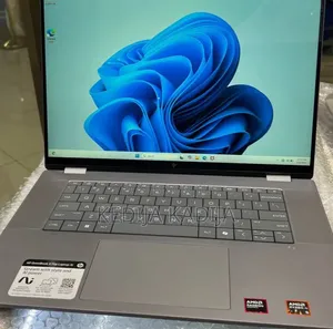 New Laptop HP OmniBook X Flip 14" 16GB Intel Core i7 SSD 512GB