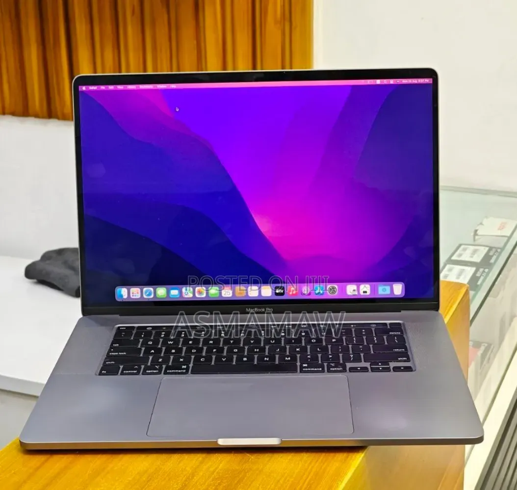 New Laptop Prostar Clevo P750DM2 32GB Intel Core i9 SSD 2T