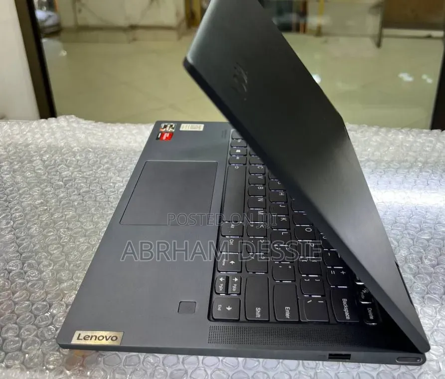 New Laptop HP 16GB AMD Ryzen 7 SSD 512GB