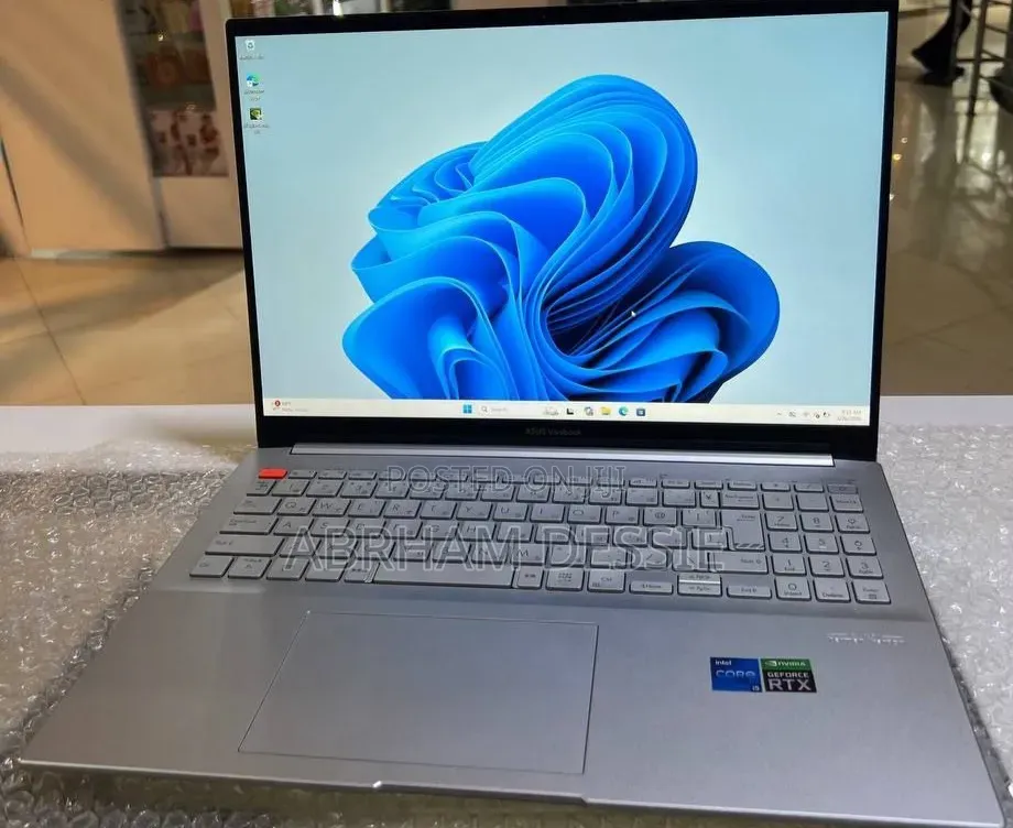 New Laptop HP 16GB Intel Core i5 SSD 512GB