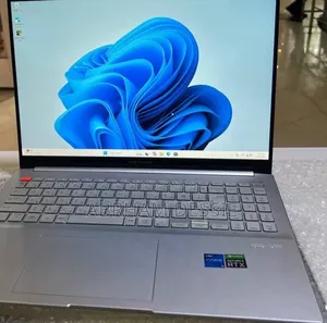 New Laptop HP 16GB Intel Core i5 SSD 512GB