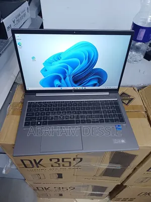 New Laptop HP 16GB Intel Core i7 SSD 512GB