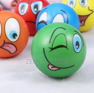 12pcs Mini Foam Stress Balls ባለ 12 ፍሬ የጭንቀት ማስታገሻ ኳሶች