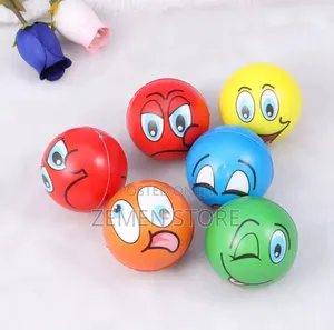 12pcs Mini Foam Stress Balls ባለ 12 ፍሬ የጭንቀት ማስታገሻ ኳሶች