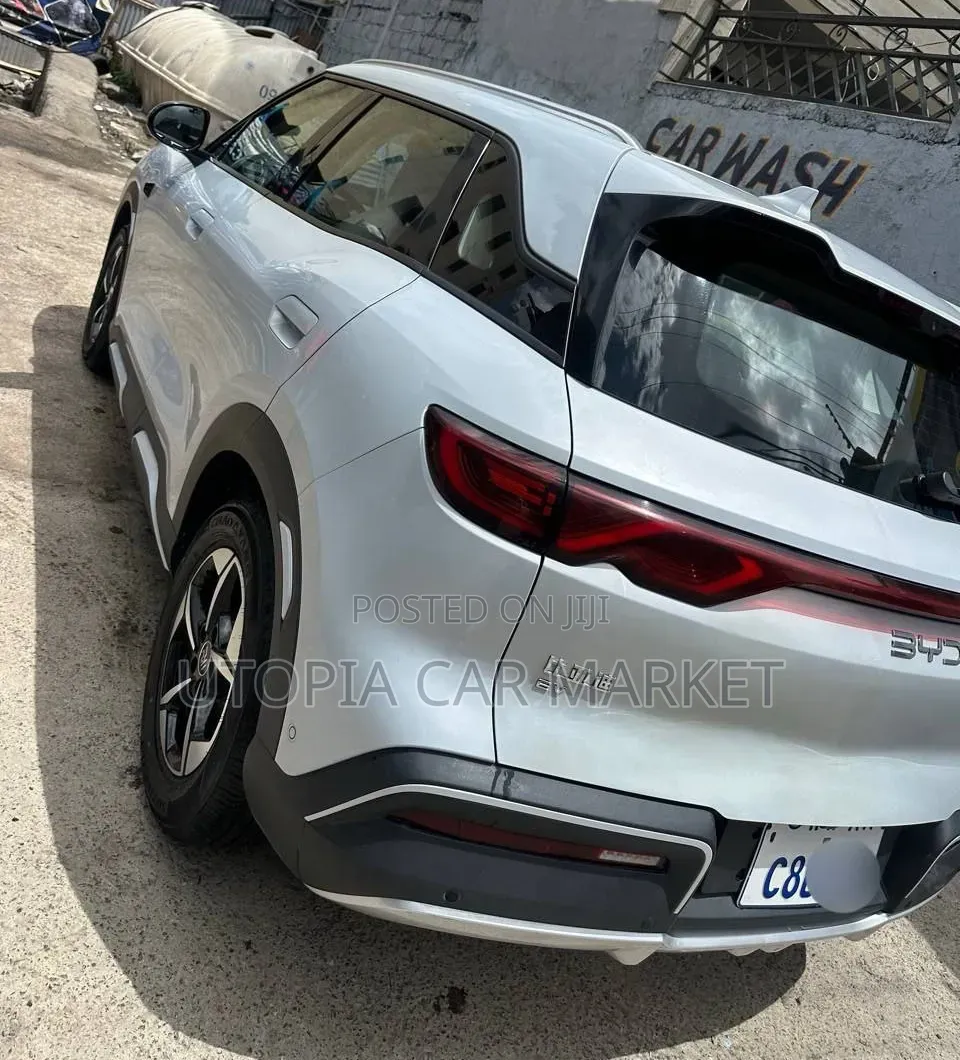 BYD Yuan Up 2025 Gray