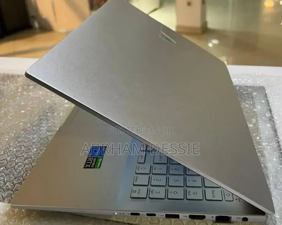 New Laptop HP 16GB Intel Core i5 SSD 512GB