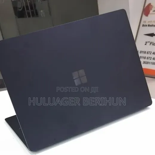New Laptop Microsoft Surface 16GB Intel Core i7 SSD 512GB